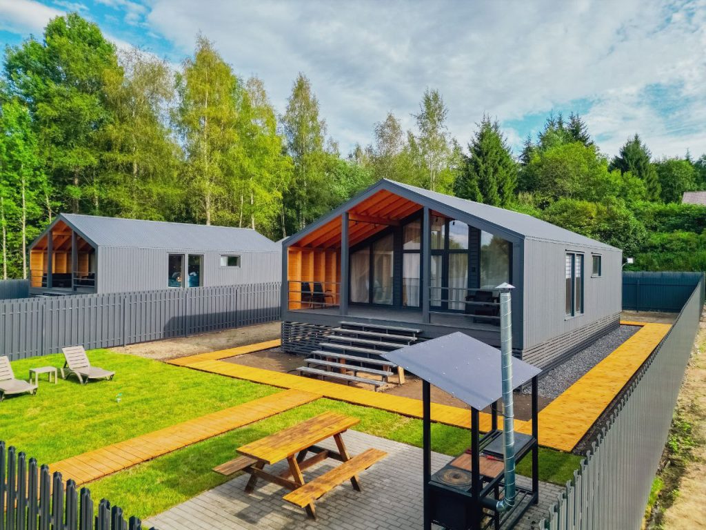 photo 5217624141060575933 y